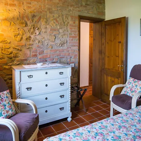 In With Garden And Pool Apartment Montaione