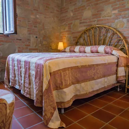 Apartment In With Garden And Pool Montaione