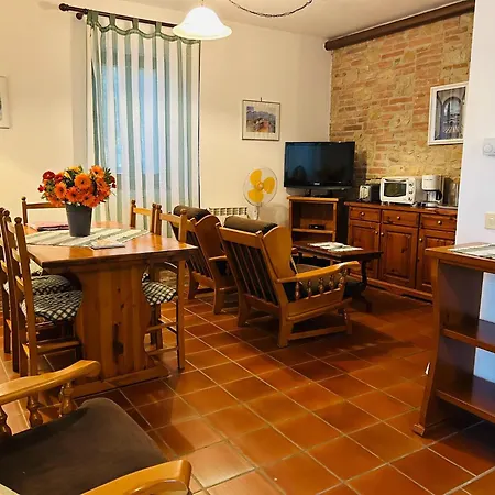 Apartment In With Garden And Pool